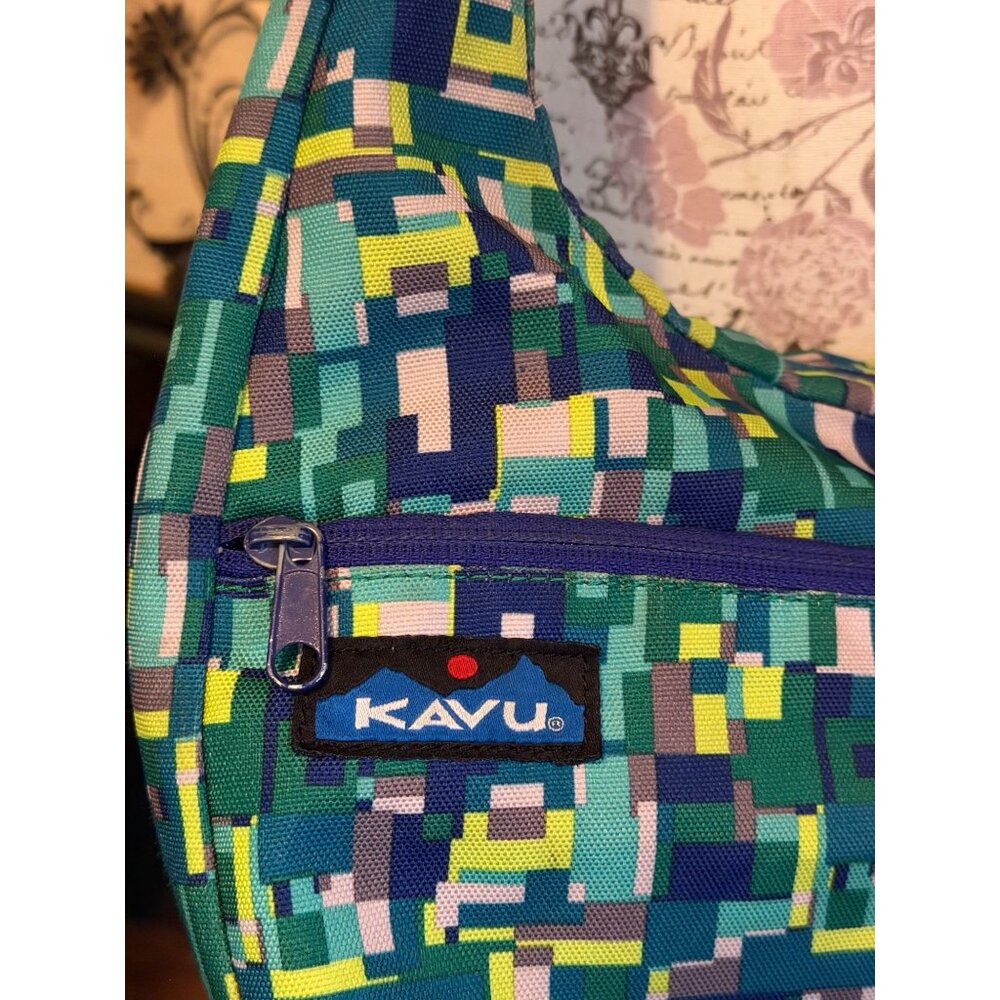 Kavu Womens Crossbody Bag With Adjustable Strap & Pixel Pattern Teal,Blue & Lime - Picture 3 of 13